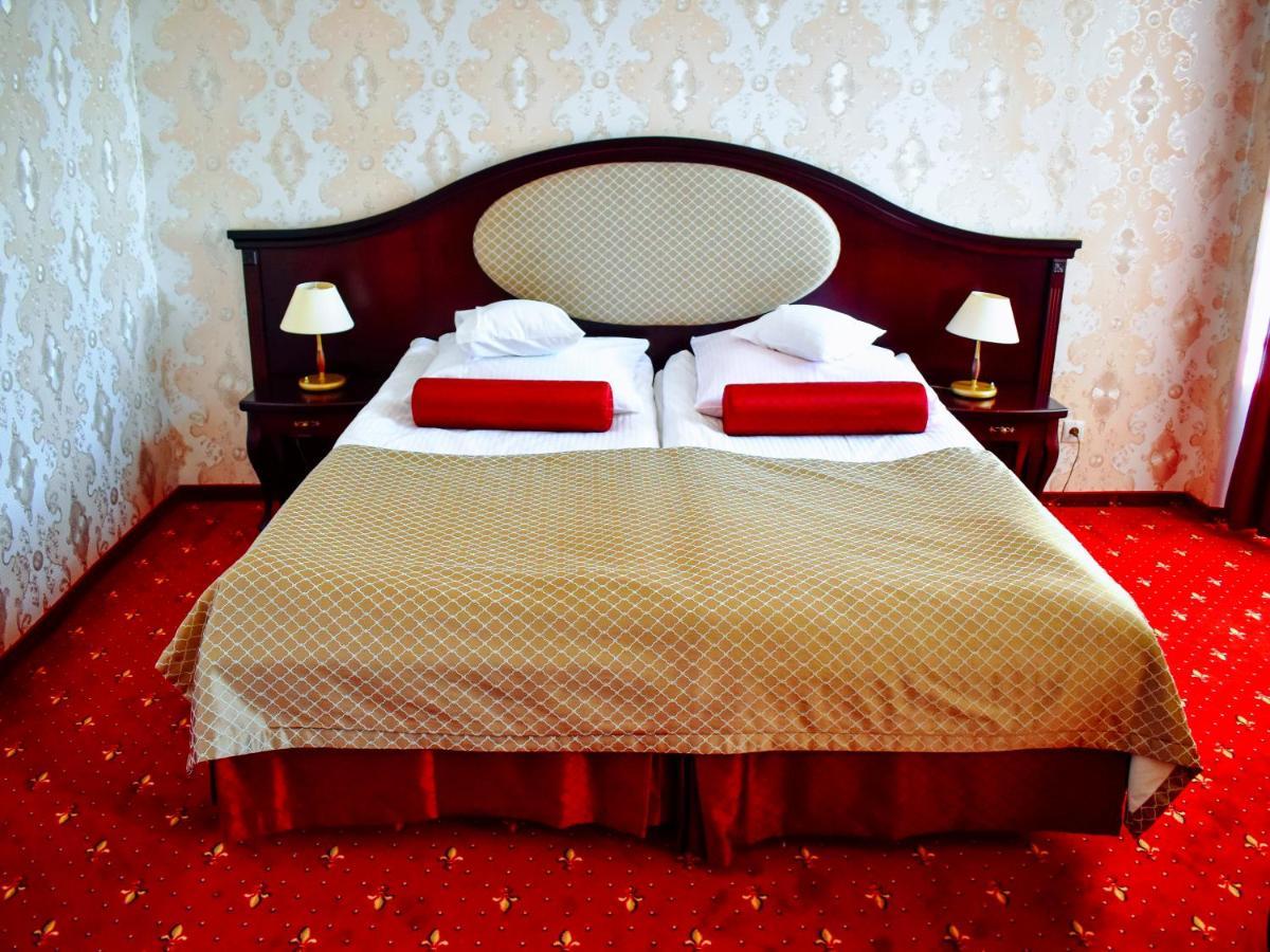 Hotel Zamek Krolewski W Rydzynie Rydzyna Exteriér fotografie