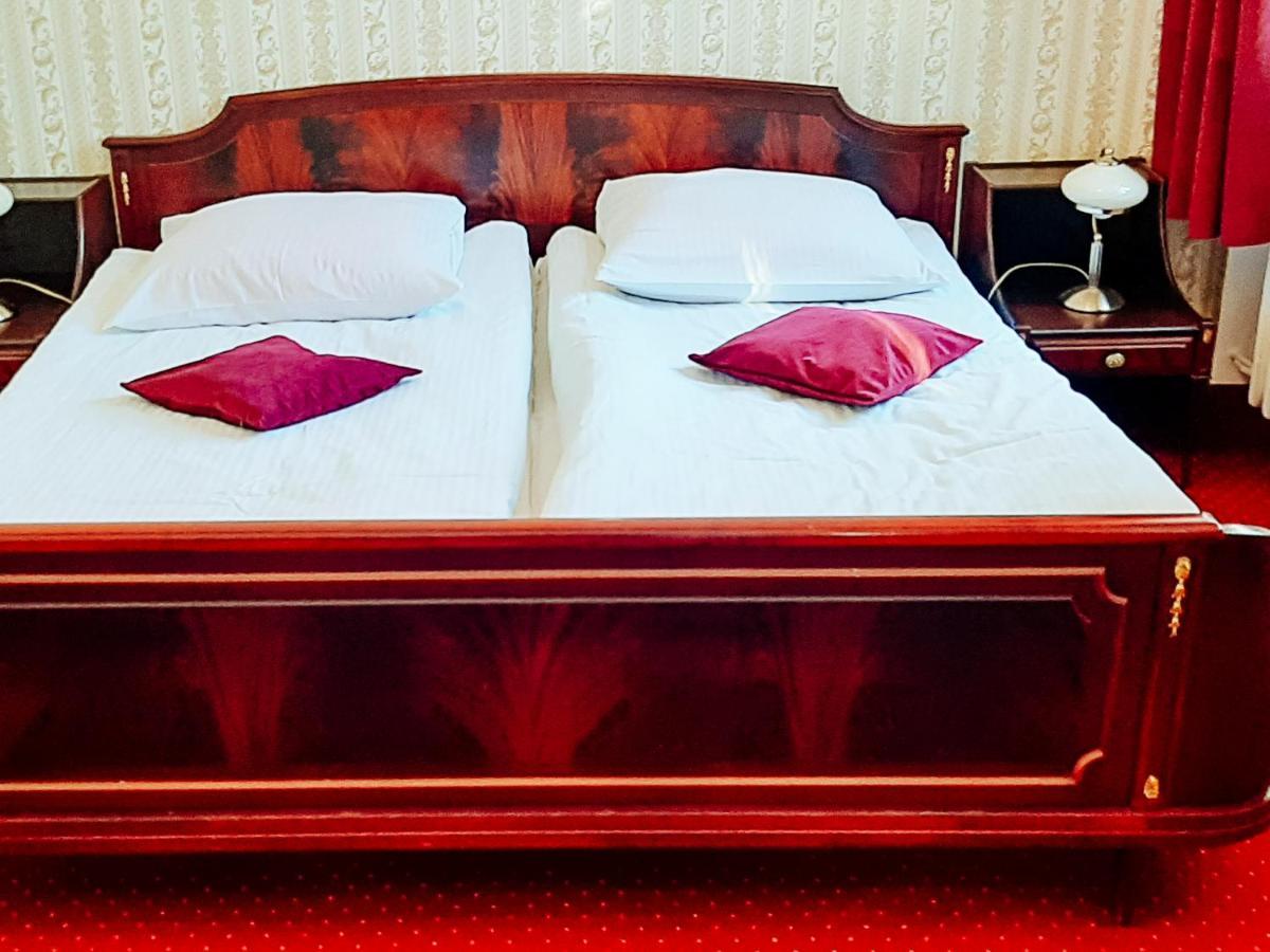 Hotel Zamek Krolewski W Rydzynie Rydzyna Exteriér fotografie