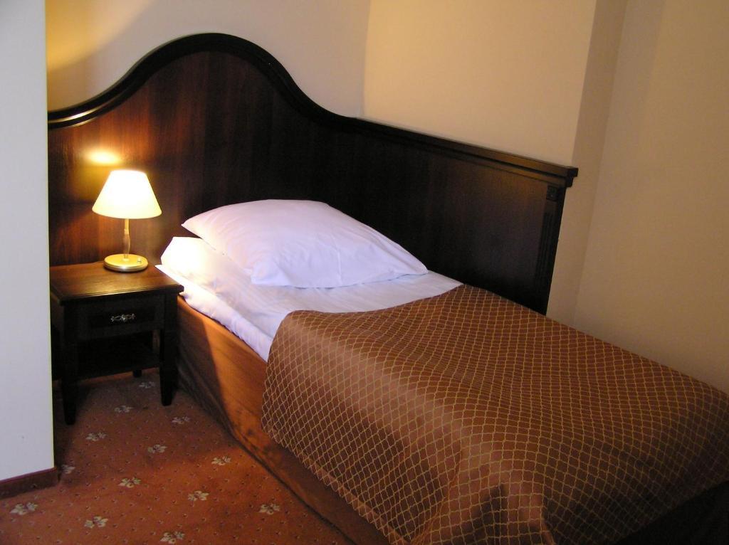 Hotel Zamek Krolewski W Rydzynie Rydzyna Pokoj fotografie