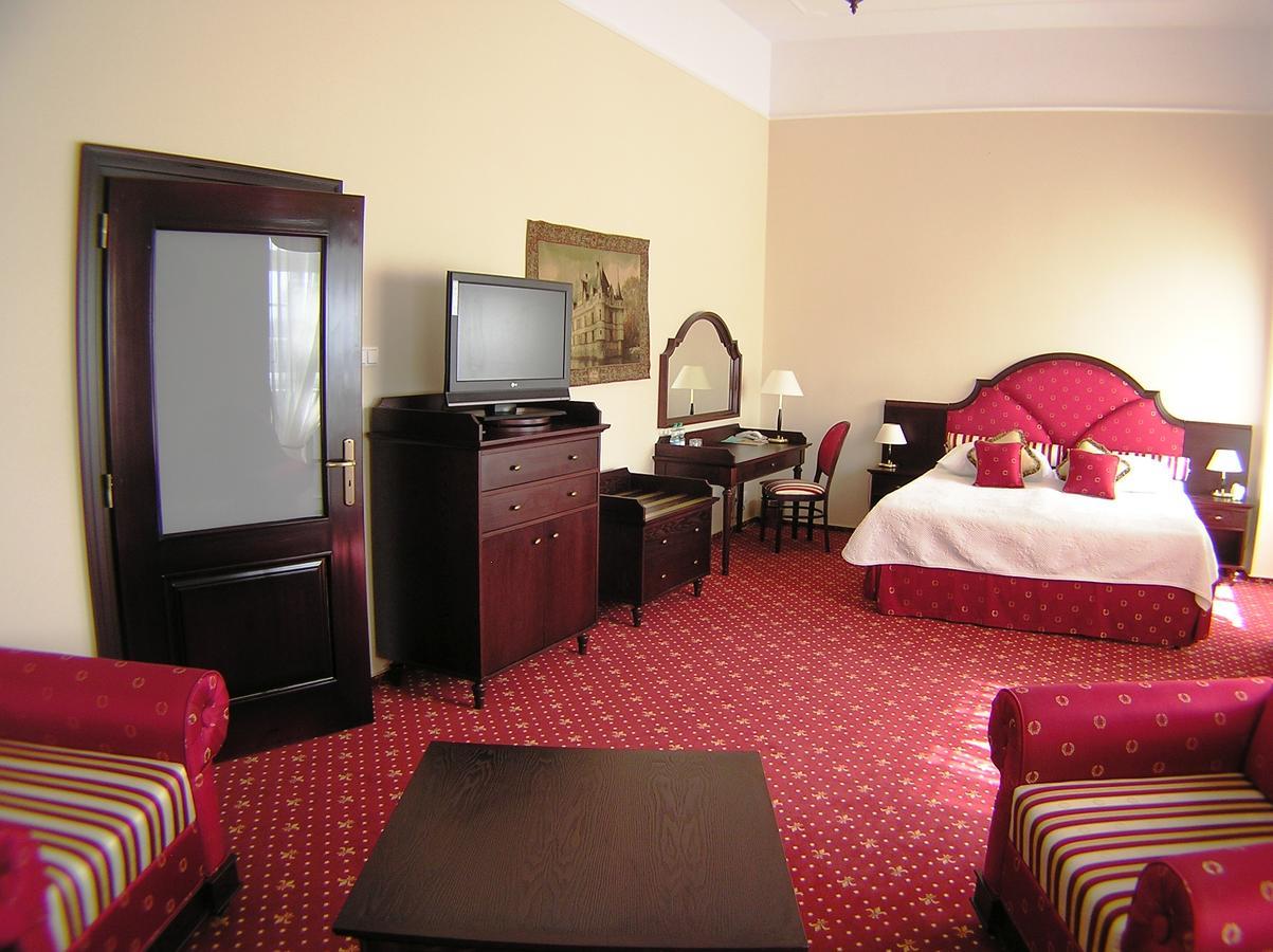 Hotel Zamek Krolewski W Rydzynie Rydzyna Exteriér fotografie